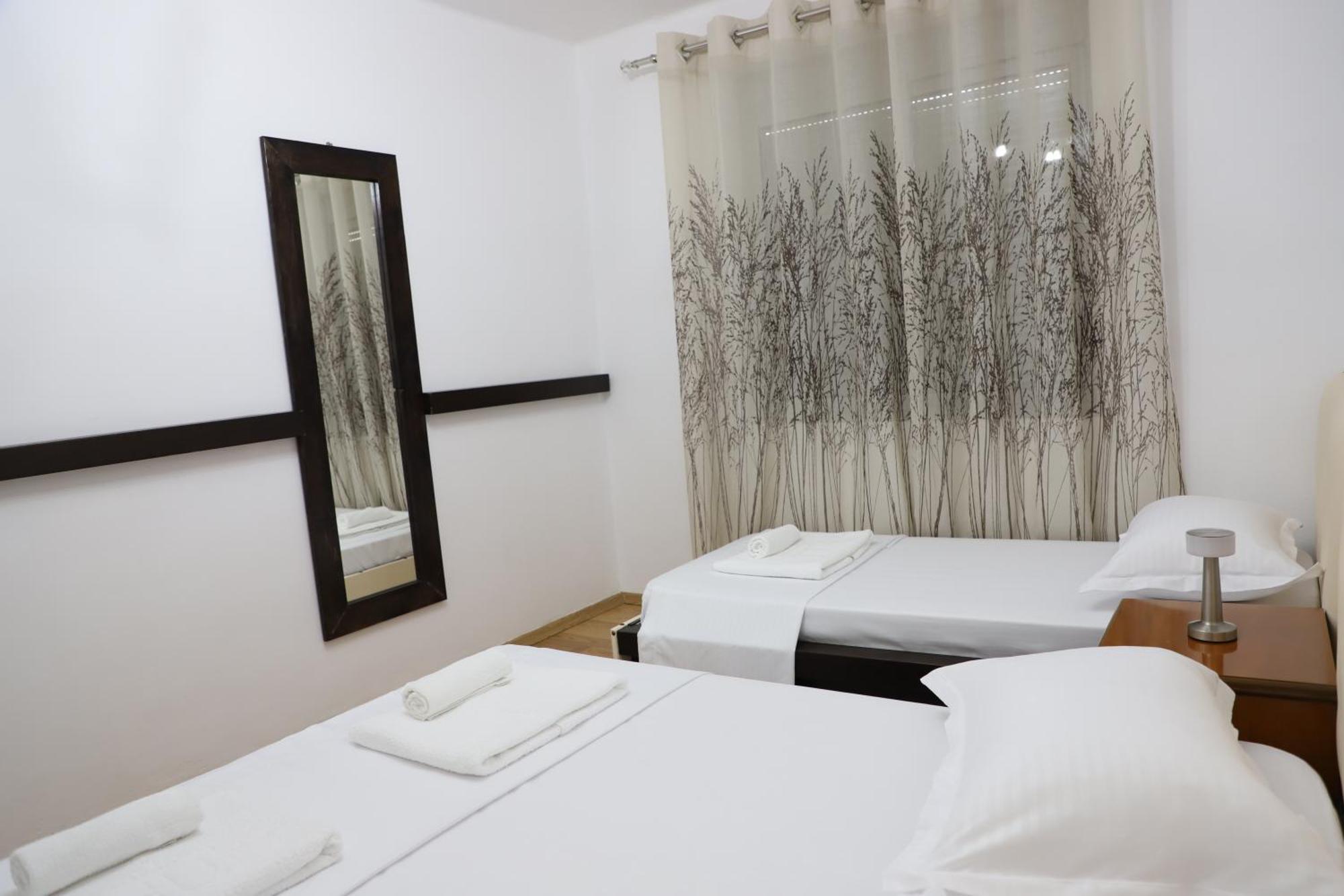 Tb One Bedroom Apartment Berat Zewnętrze zdjęcie